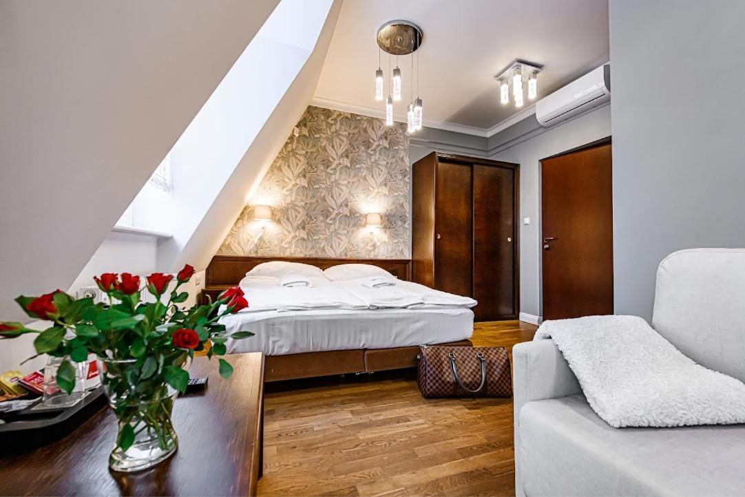 Villa Neve Ustrzyki Dolne Exterior foto
